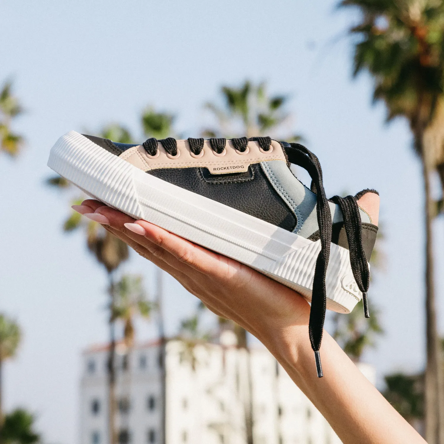 Cheery Black Color Block Sneaker