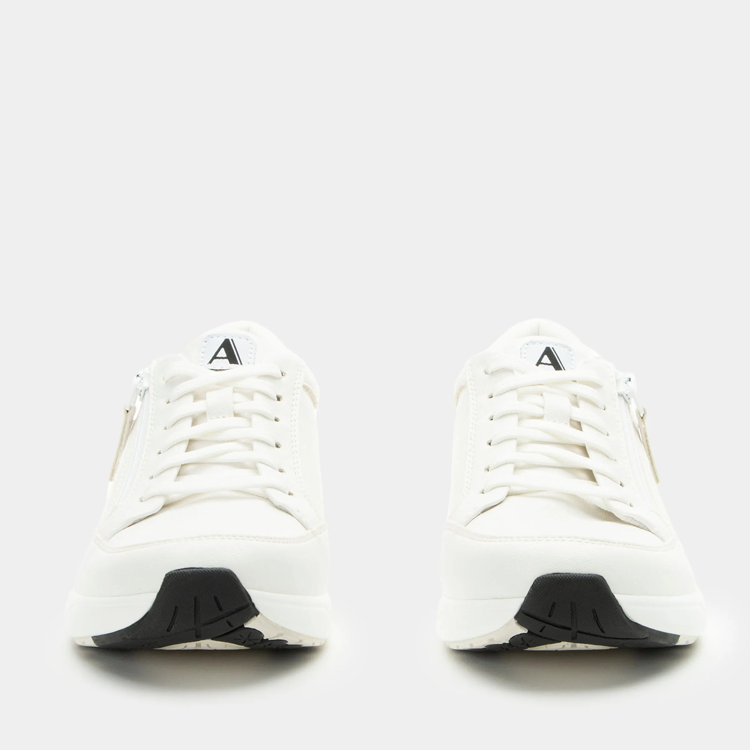 Eazeer White Out Shoe