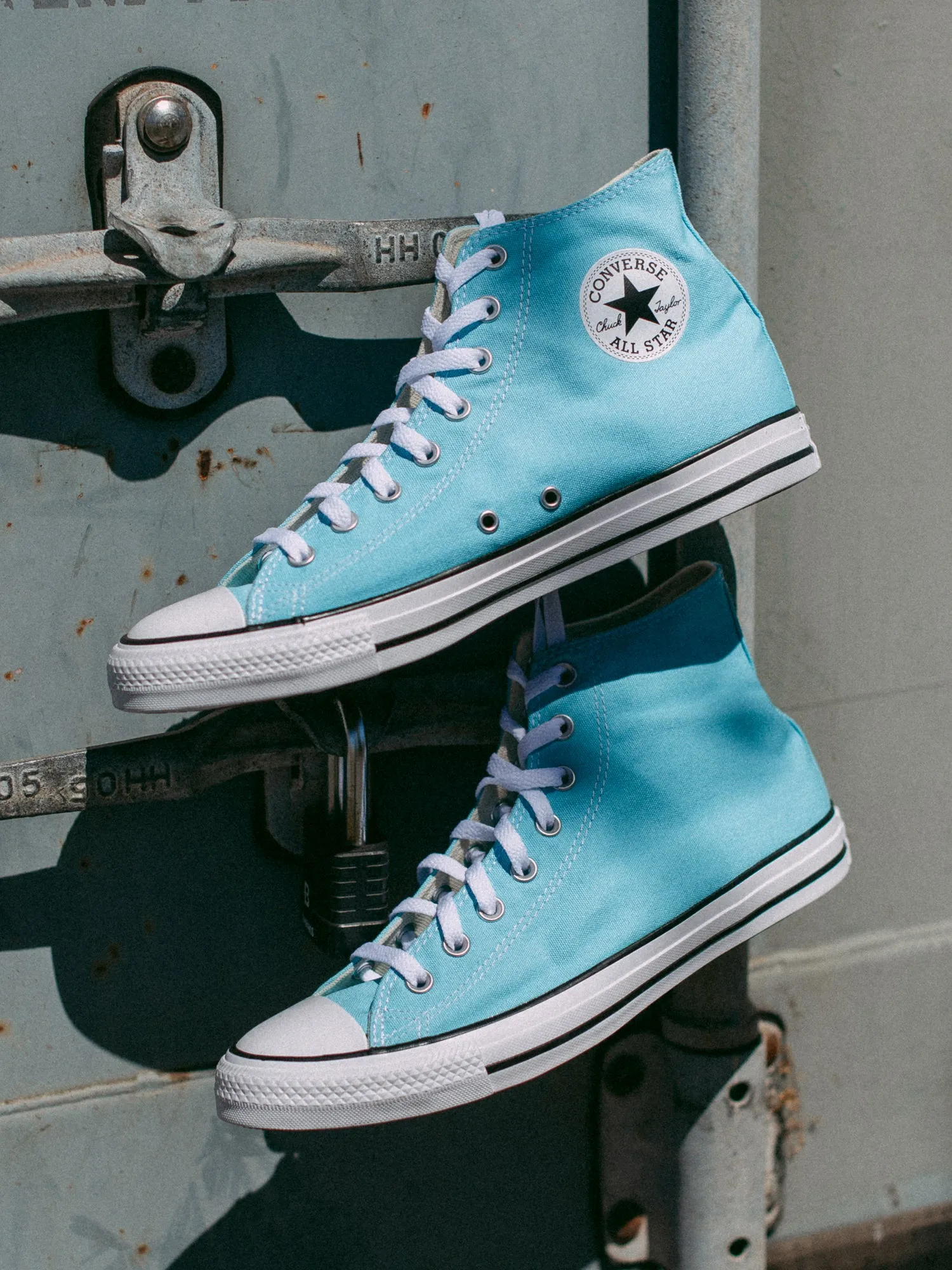 MENS CONVERSE CHUCK TAYLOR ALL STAR HIGH TOP  - CLEARANCE