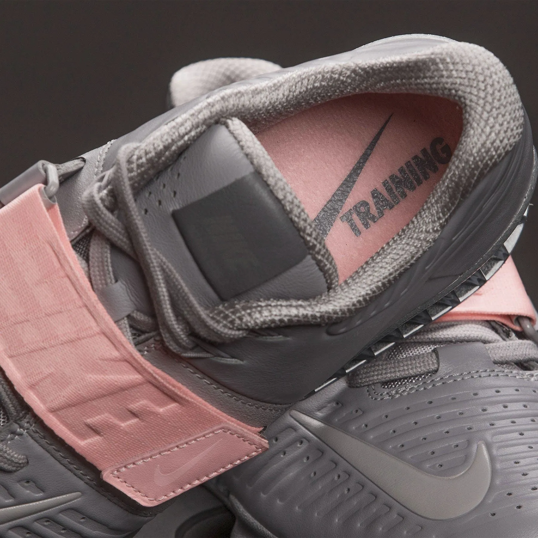 Nike - Romaleos 3 XD Women's Weightlifting Shoes (Atmosphere Grey/Pink Tint/Gunsmoke)