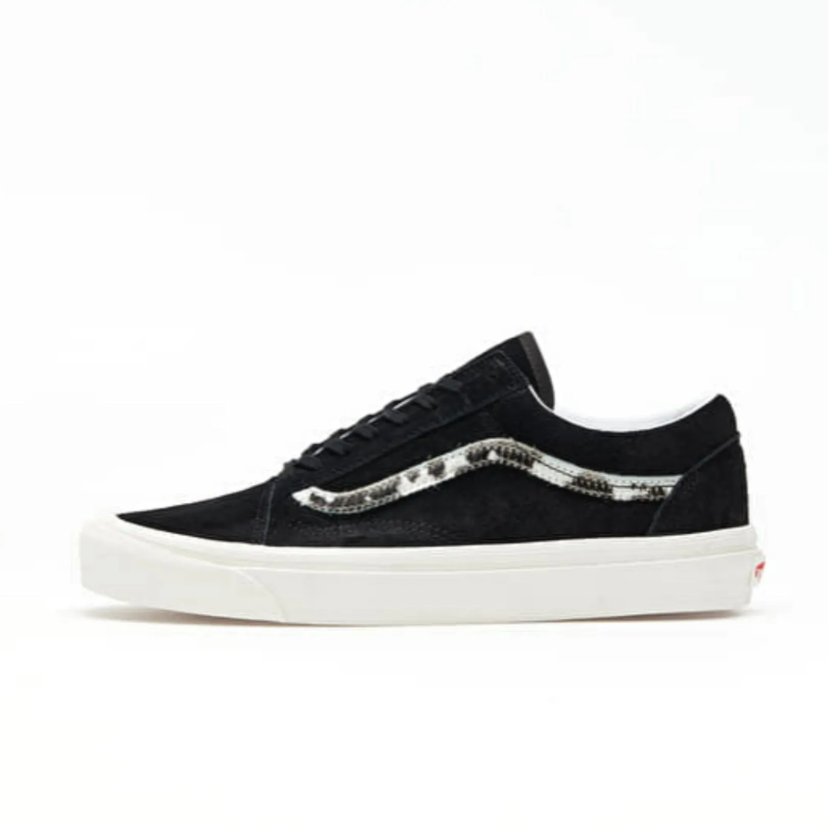 Old Skool 36 DX Anaheim Factory Black Cow