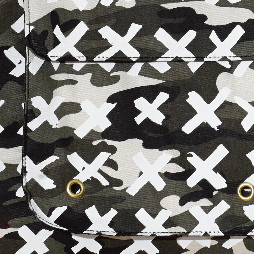 Pet Carrier: Camo X Travel Tote in White