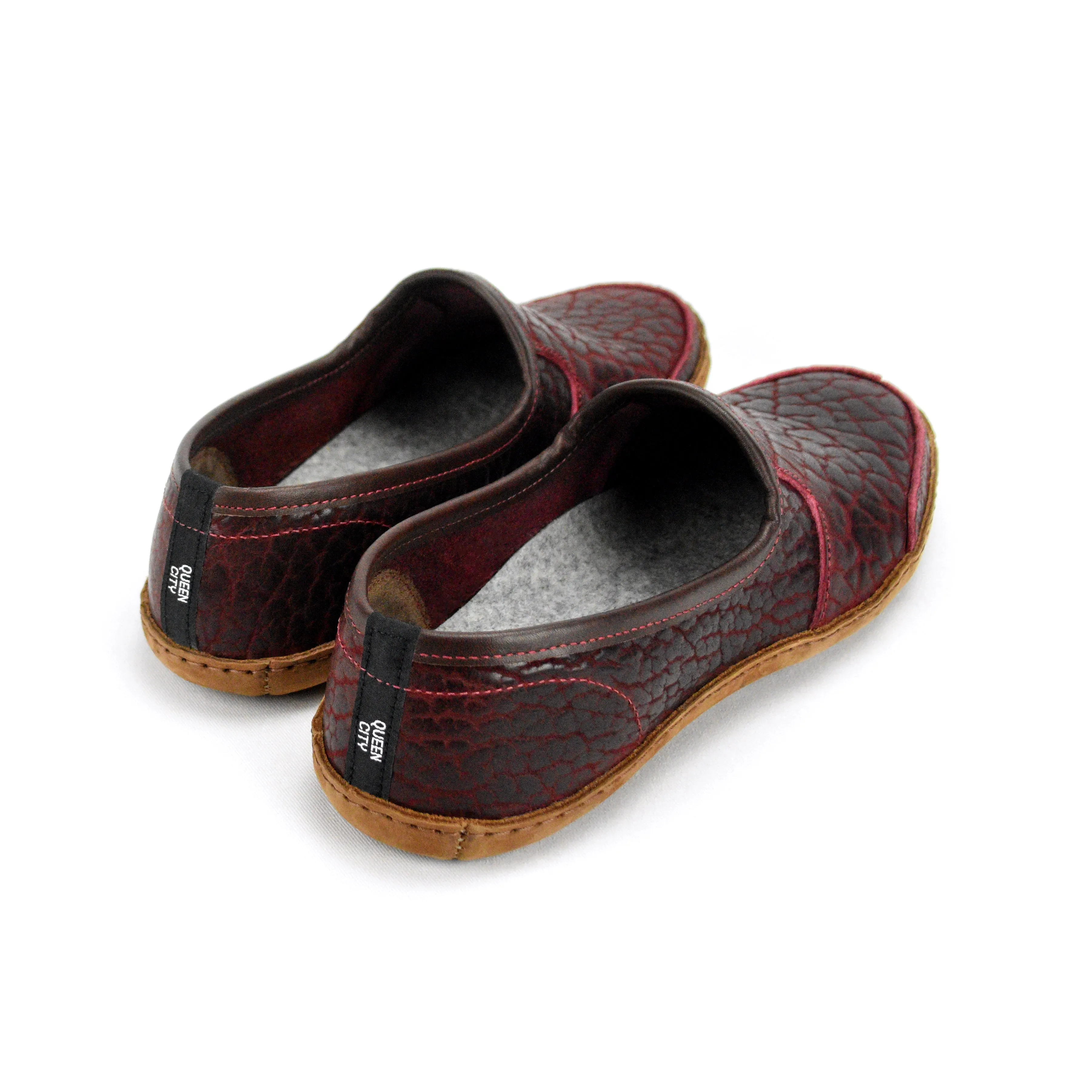 Vermont House Shoes®: Loafer - Chili Bison