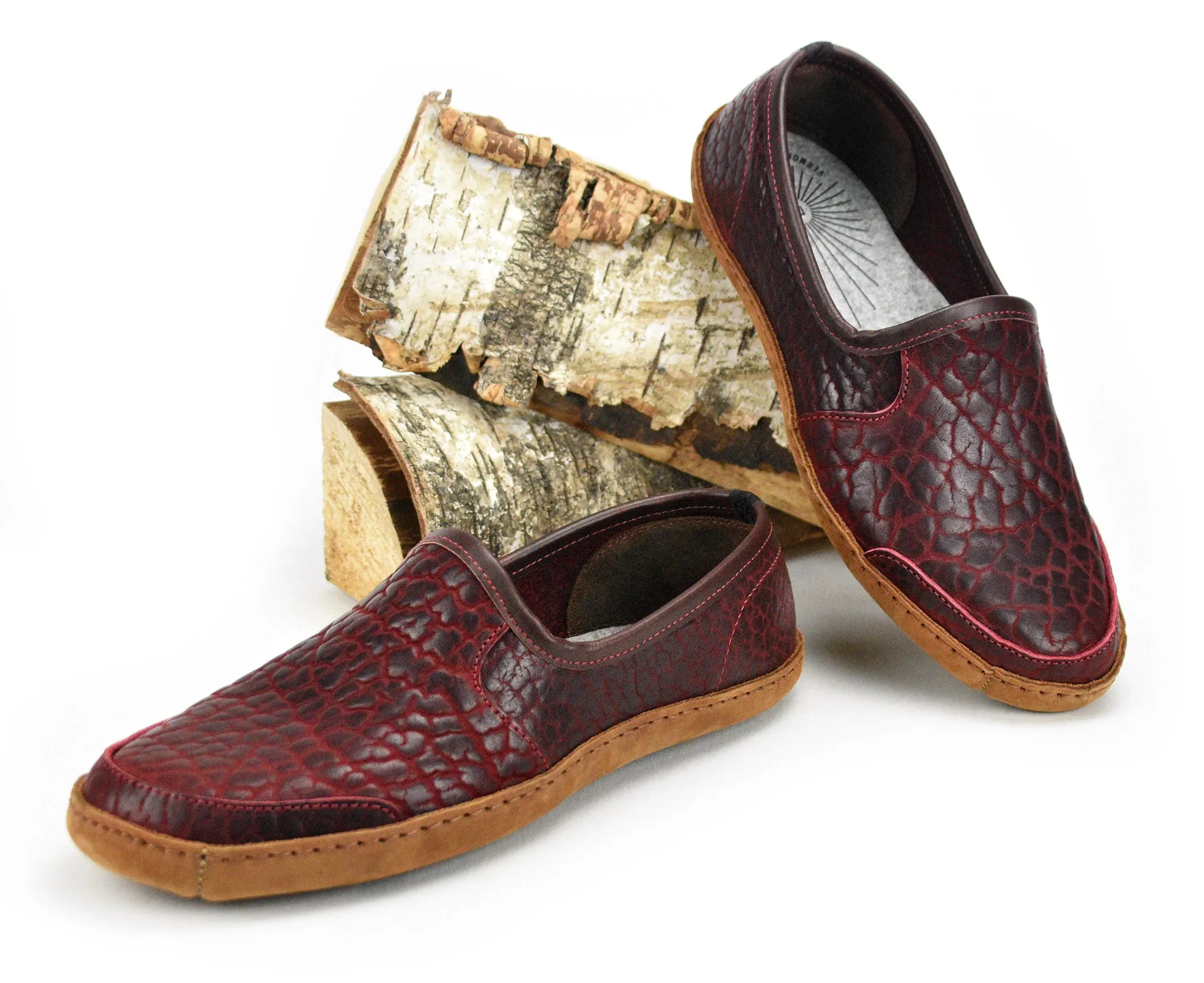 Vermont House Shoes®: Loafer - Chili Bison