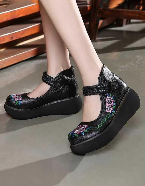 Women's Hand-embroidery Retro Wedge Sandals