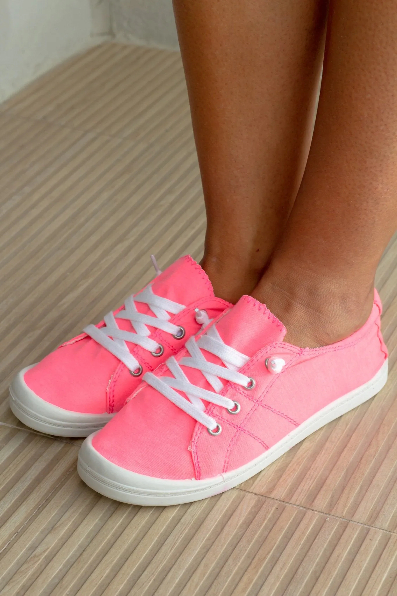 Zig Neon Pink Sneakers